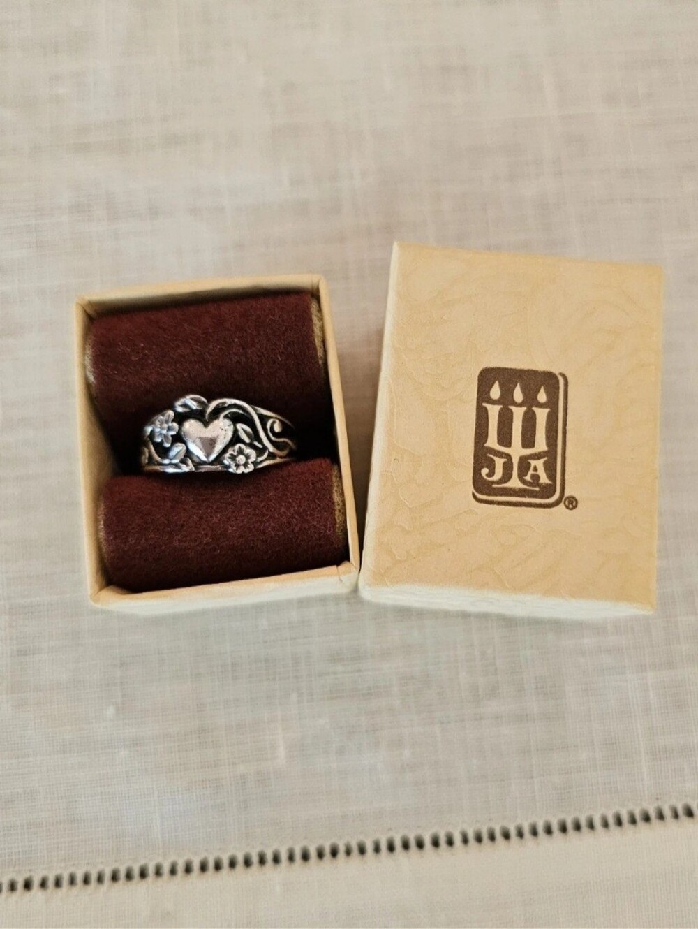 James Avery Vintage 1985 Retired Heart Flower Ring Size 5.5 w/ Orig Box